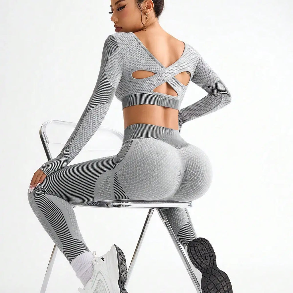 Seamless 2-Piece Yoga Suit